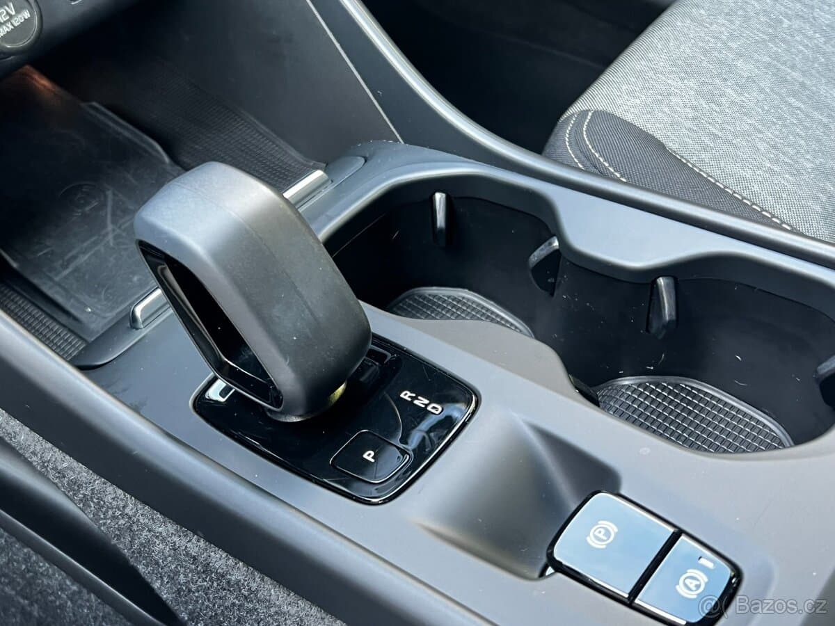 2021 Volvo XC40 - 20