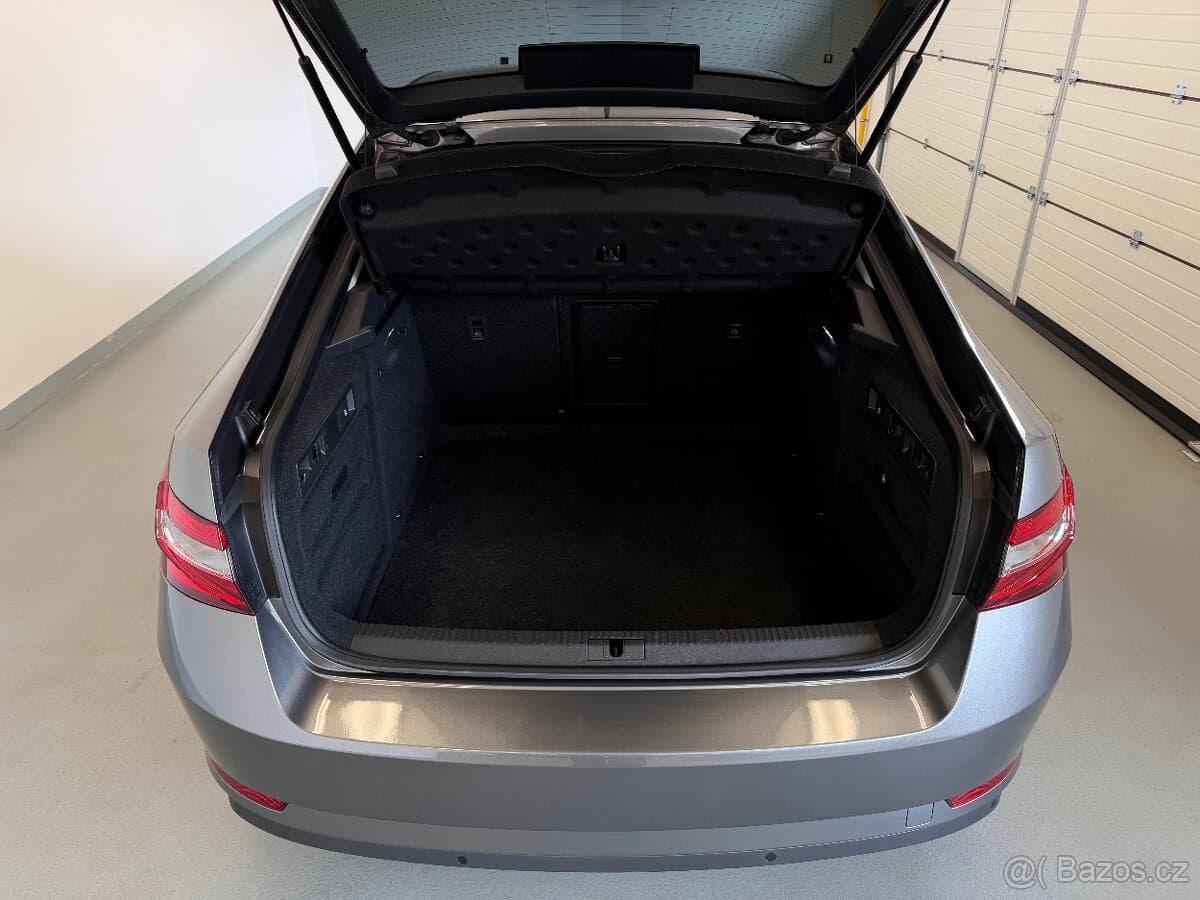 2023 Škoda SUPERB - 20