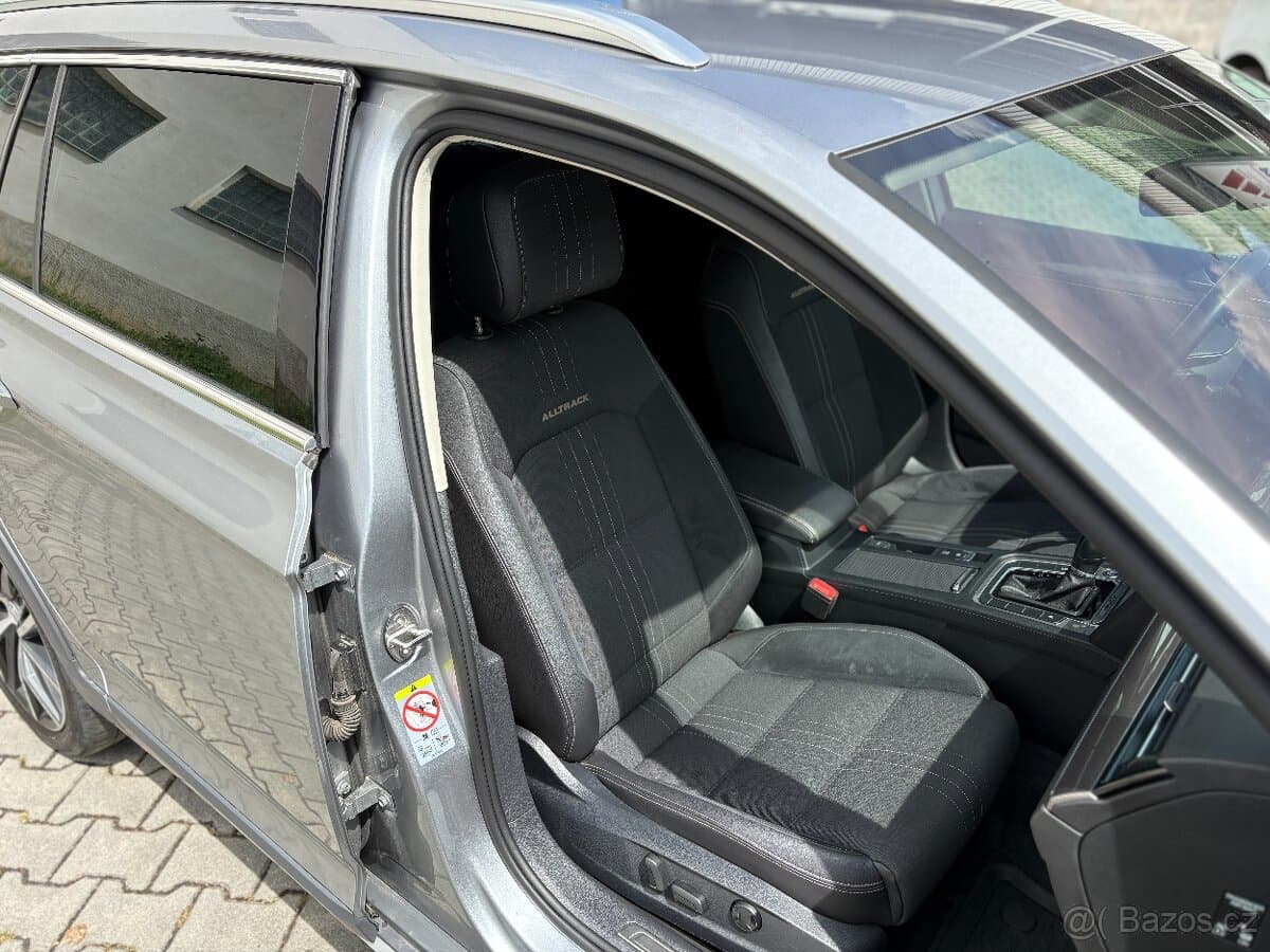 2018 Volkswagen PASSAT - 20