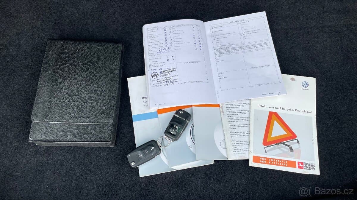 2011 Volkswagen GOLF - 20