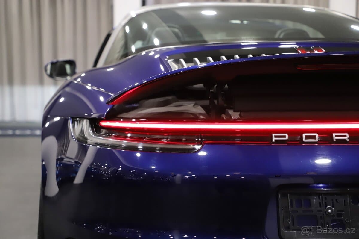 2021 Porsche 911 - 20