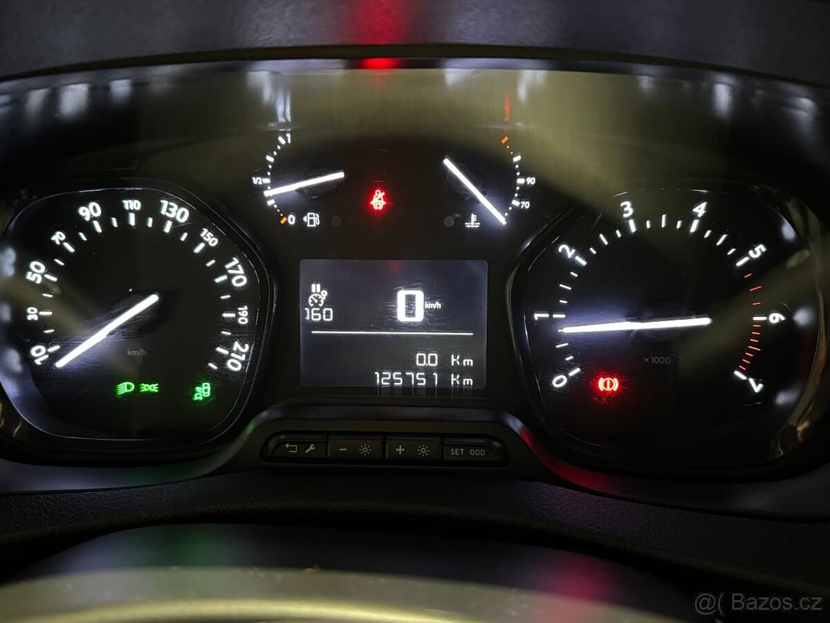 2020 Peugeot TRAVELLER - 20