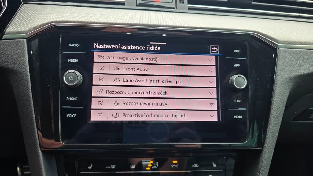 2023 Volkswagen PASSAT - 20