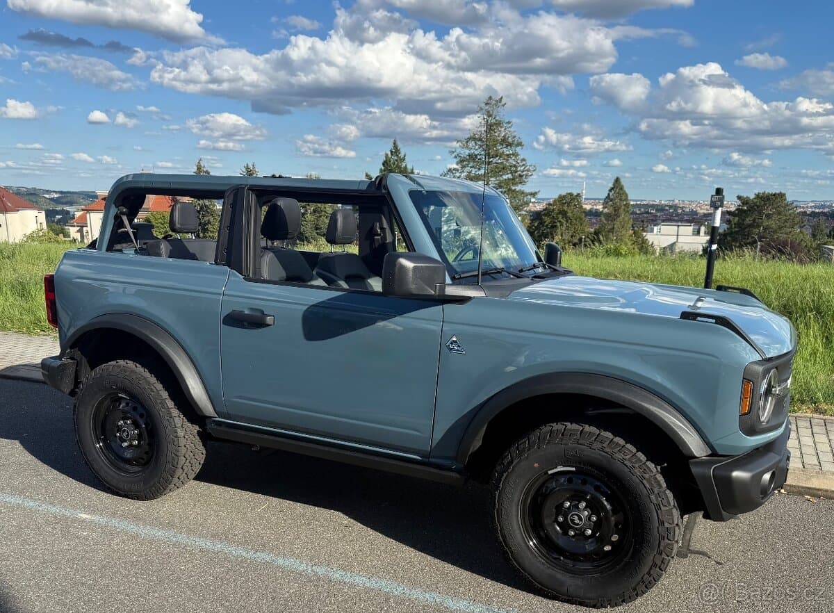 2023 Ford BRONCO - 20