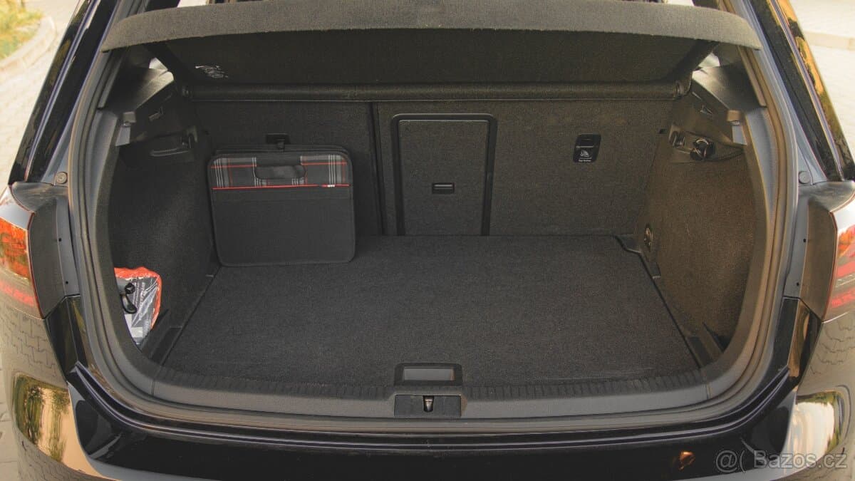 2015 Volkswagen GOLF - 20