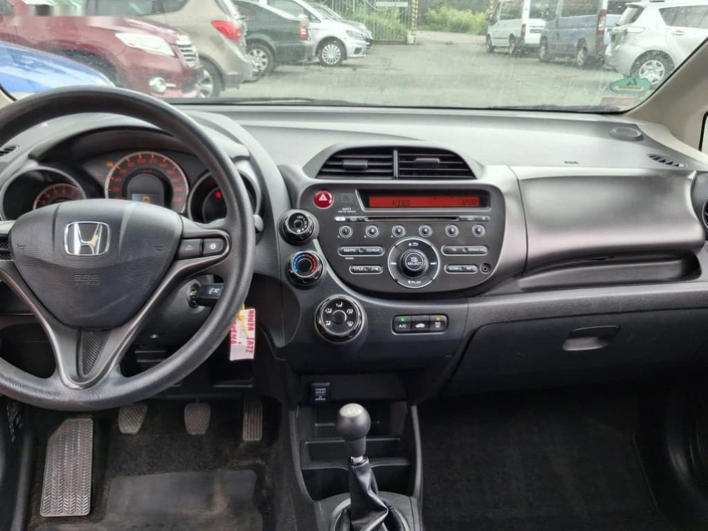 2013 Honda JAZZ - 20