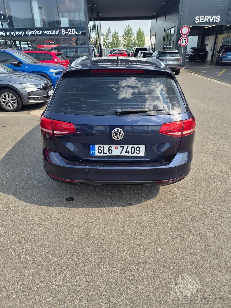 2015 Volkswagen PASSAT - 20