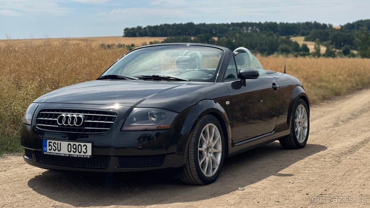 2003 Audi TT - 20
