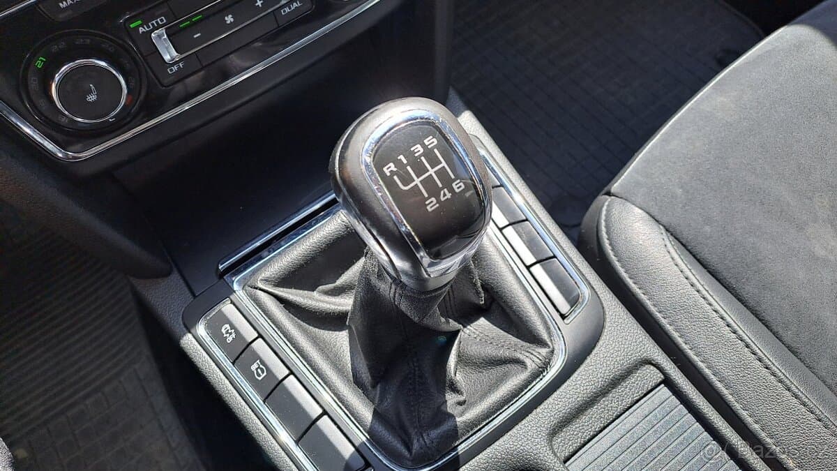 2010 Škoda SUPERB - 20