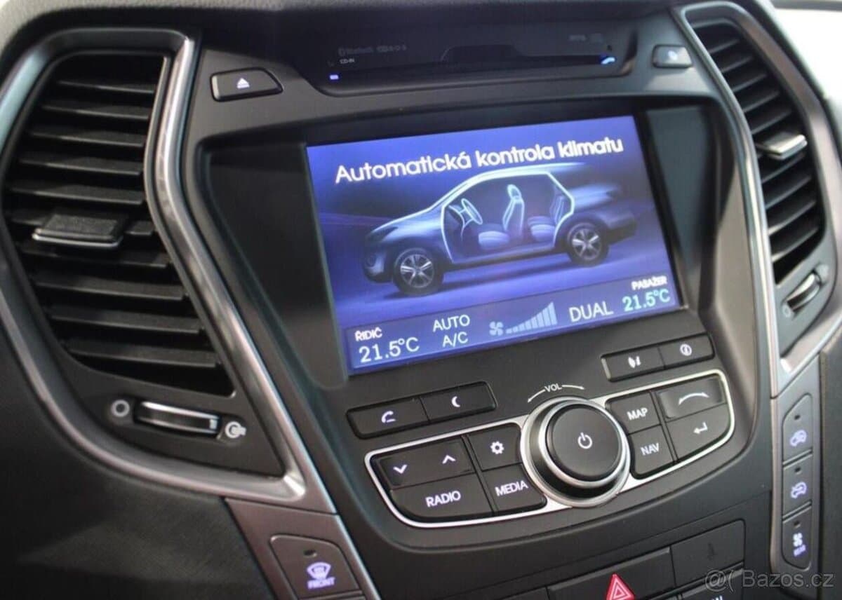 2016 Hyundai SANTA FE - 20