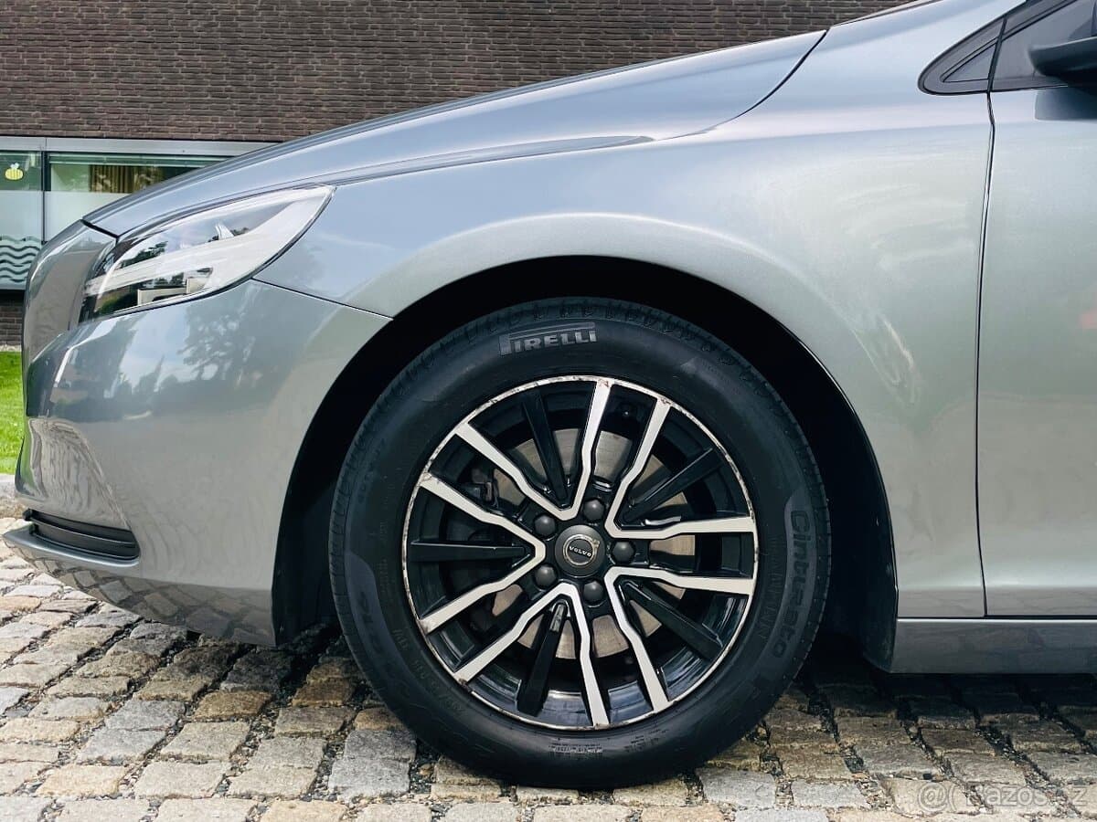 2018 Volvo V40 - 20