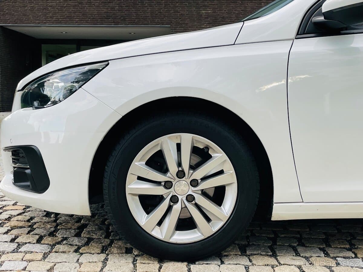 2020 Peugeot 308 - 20