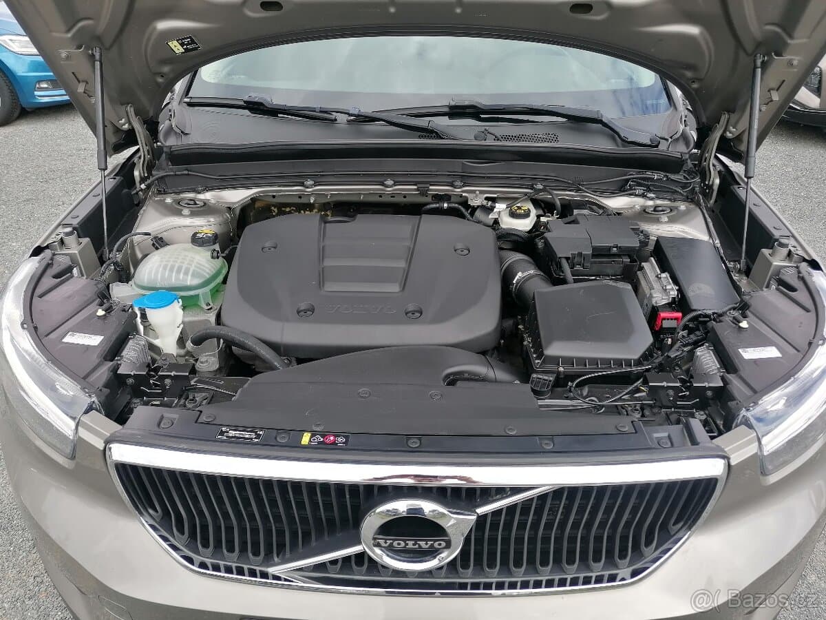 2020 Volvo XC40 - 20