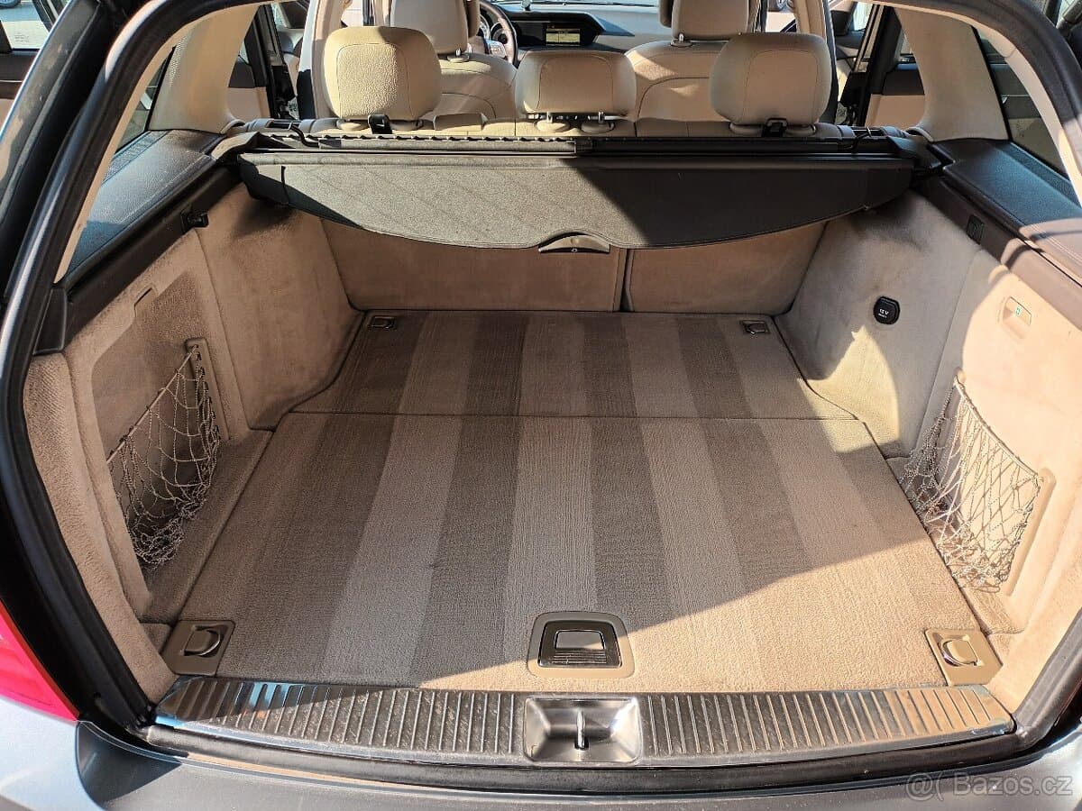 2011 Mercedes-Benz C-CLASS - 20