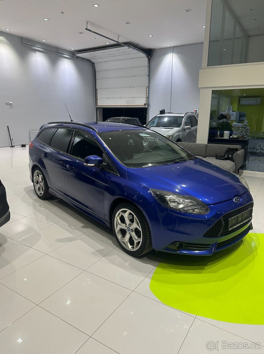 2013 Ford FOCUS - 20