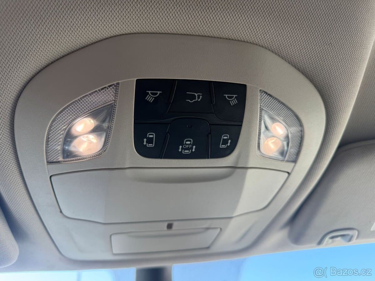Chrysler PACIFICA - 20