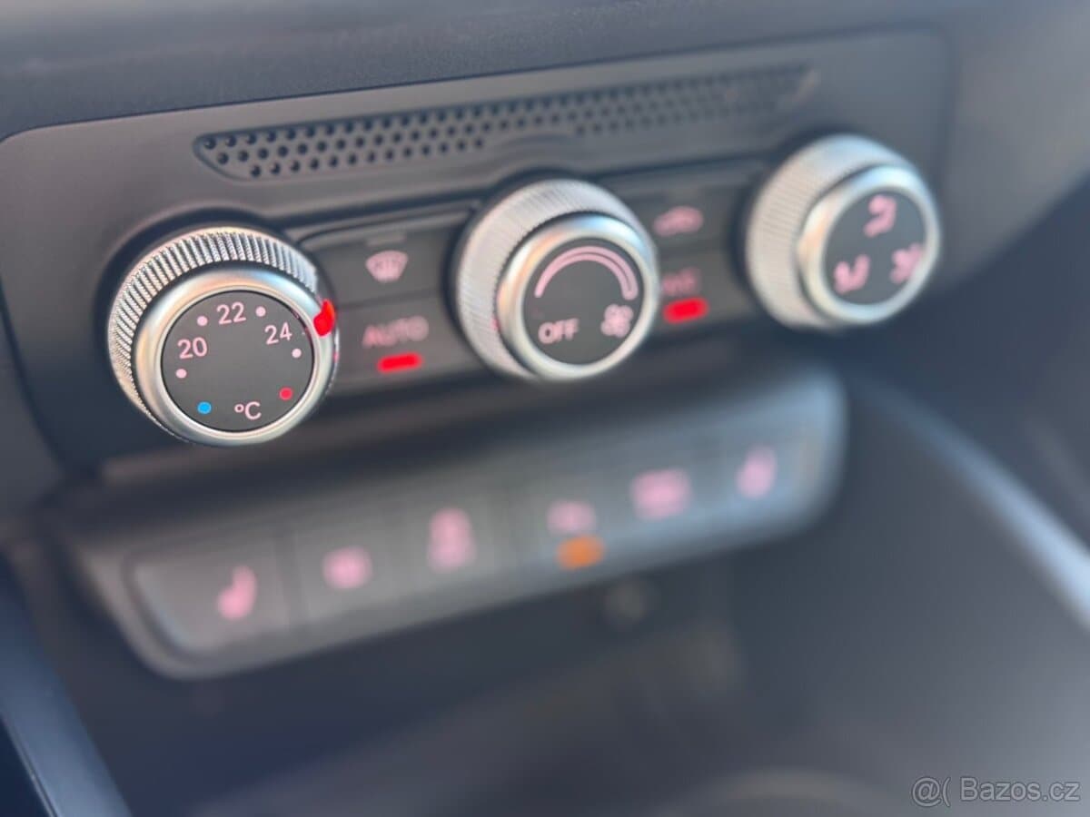 2015 Audi S1 - 20