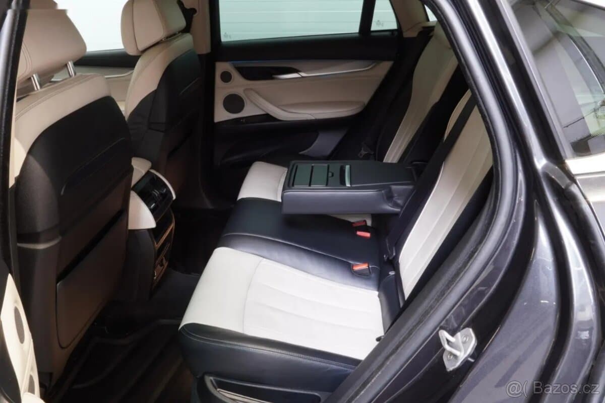 2015 BMW X6 - 20