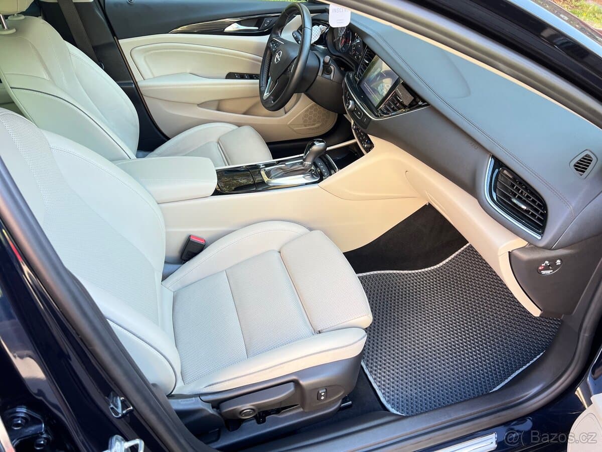 2018 Opel INSIGNIA - 20