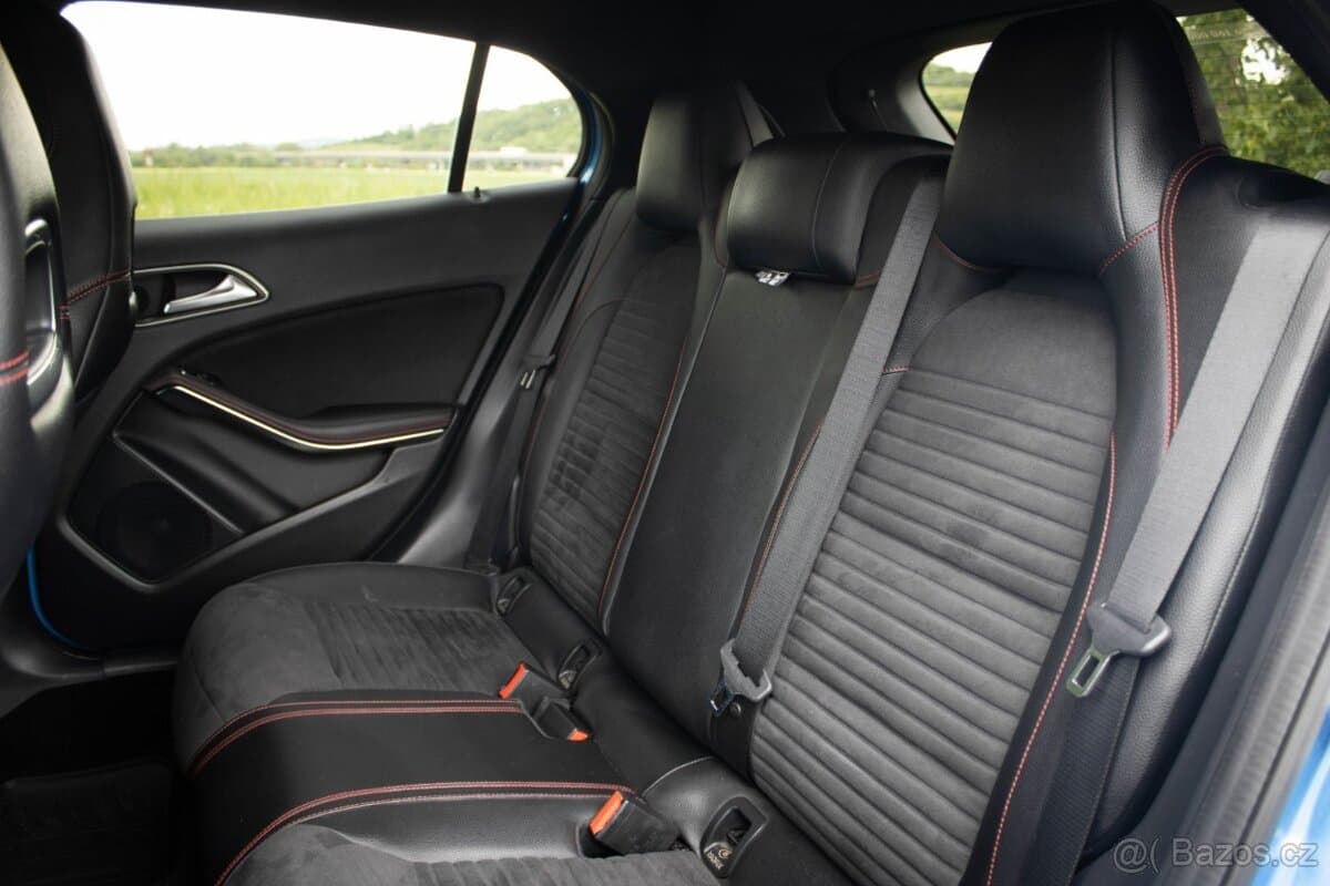2015 Mercedes-Benz GLA - 20