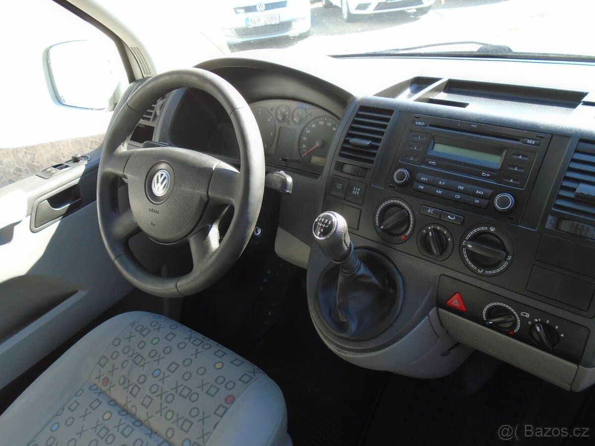2009 Volkswagen CARAVELLE - 20