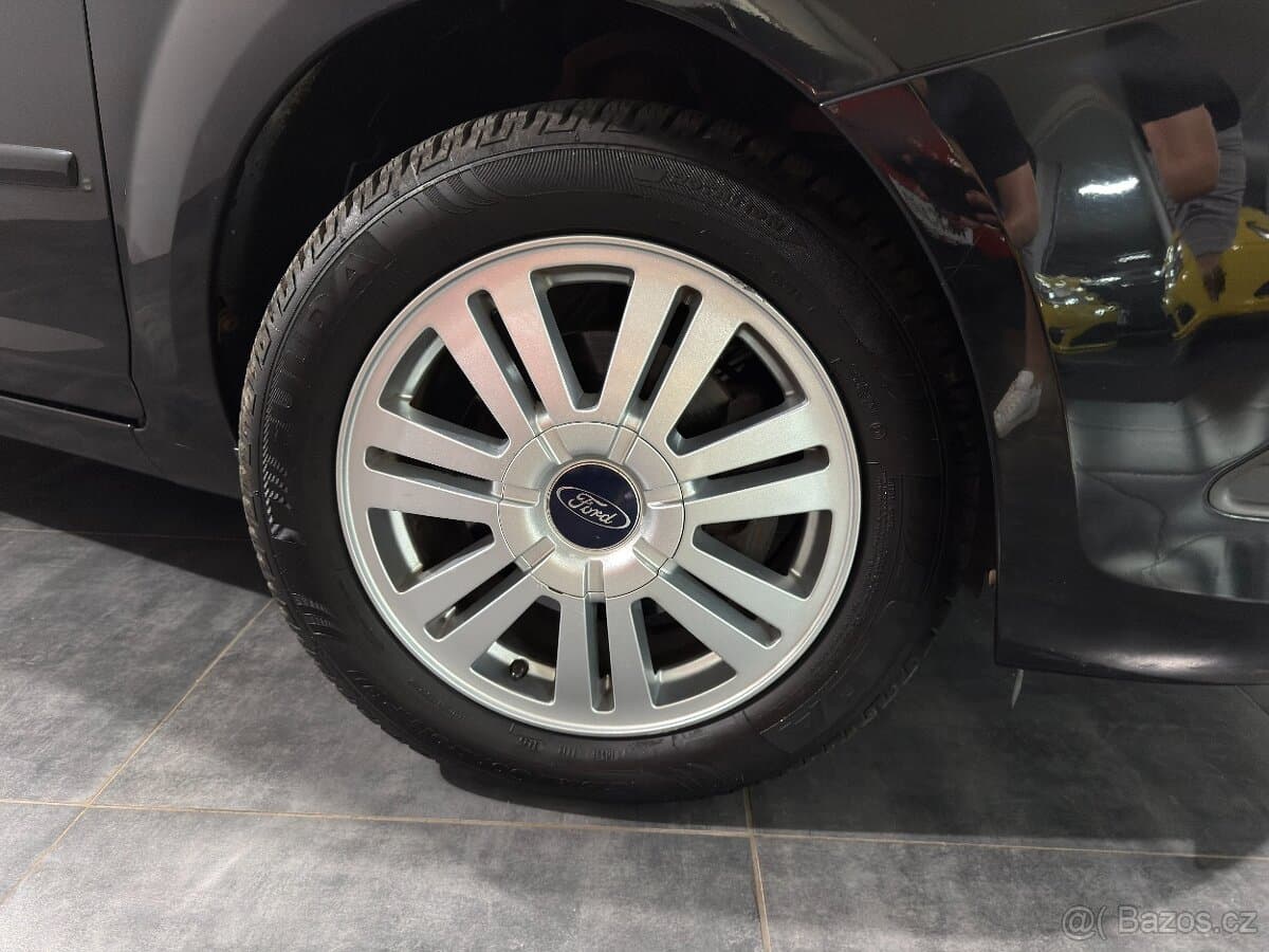 2011 Ford FOCUS - 20