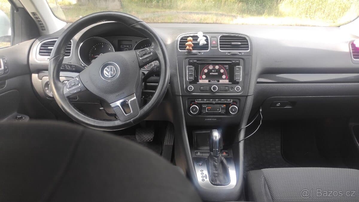 2011 Volkswagen GOLF - 20