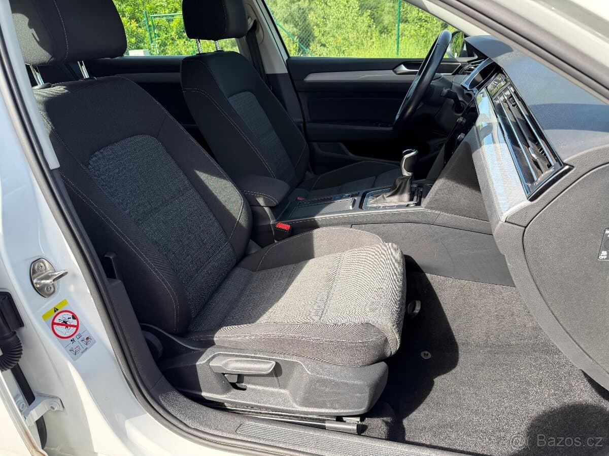 2021 Volkswagen PASSAT - 20