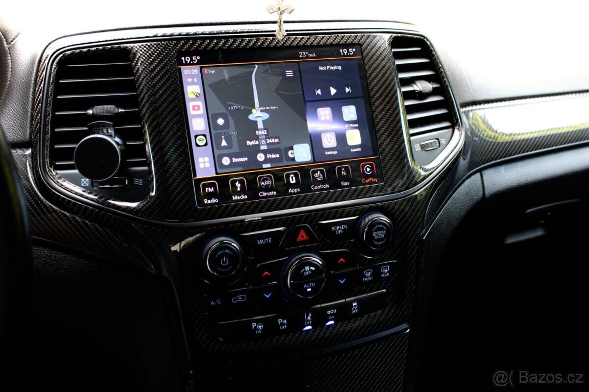 2019 Jeep CHEROKEE - 20