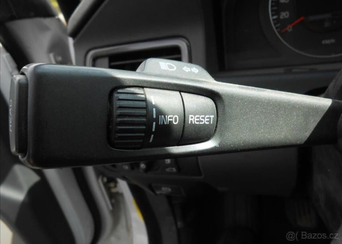 2008 Volvo V70 - 20
