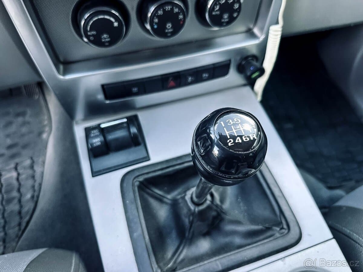 2008 Jeep CHEROKEE - 20