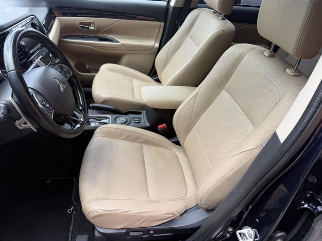 2016 Mitsubishi OUTLANDER - 20
