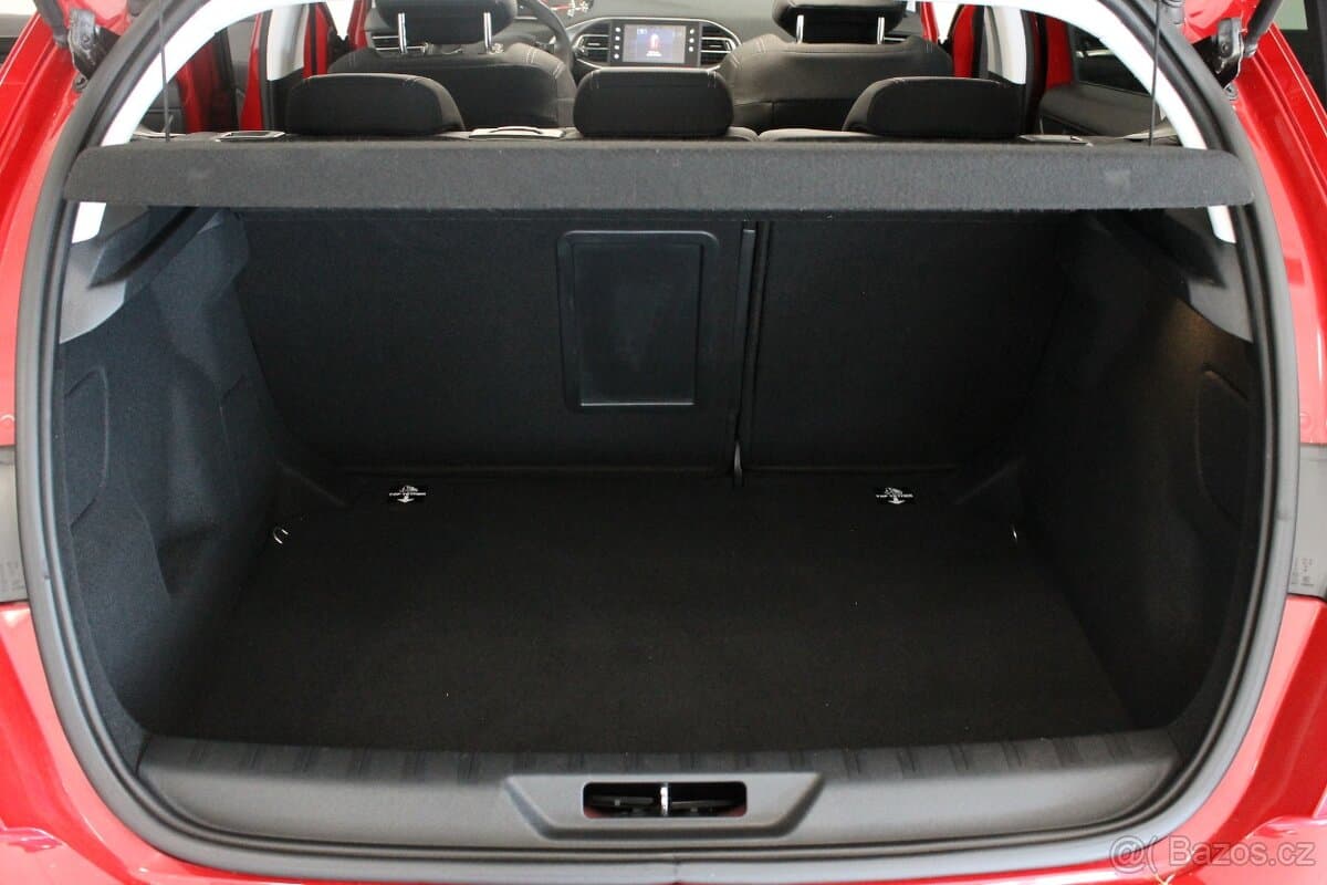 2014 Peugeot 308 - 20