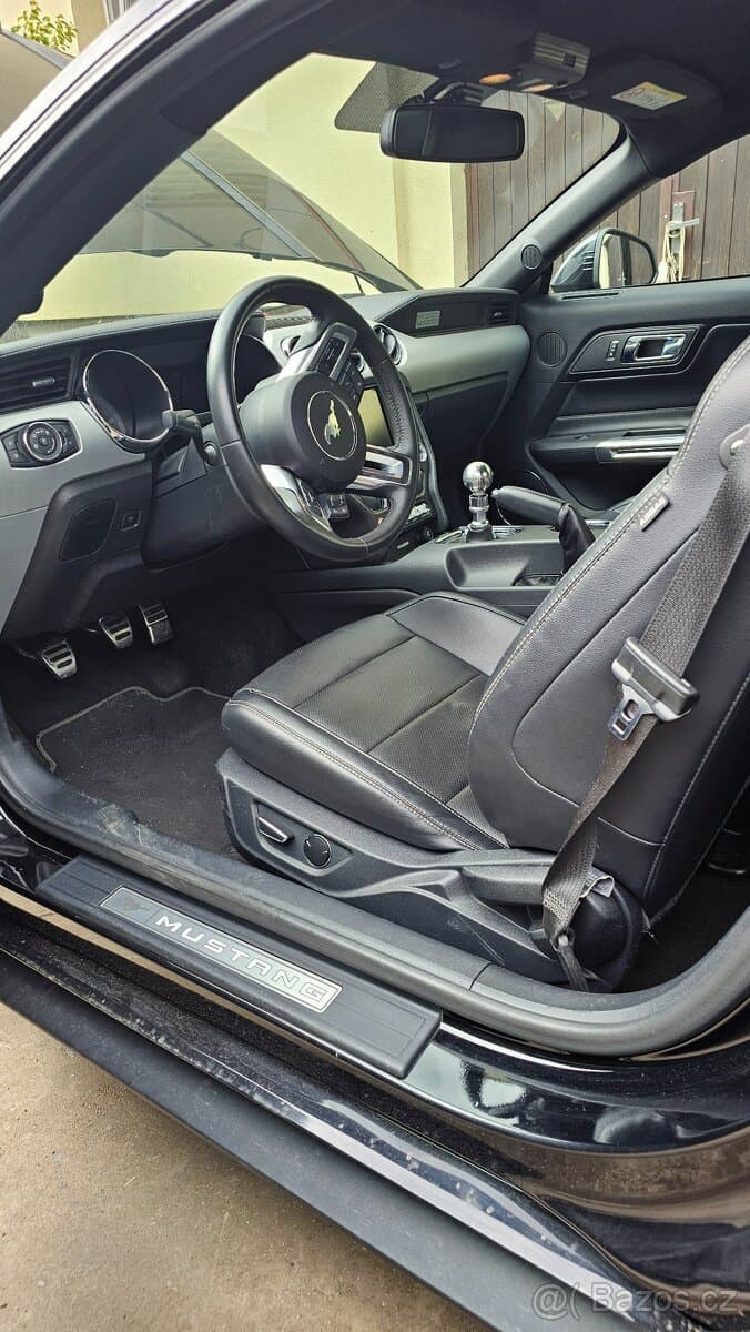 2016 Ford MUSTANG - 20