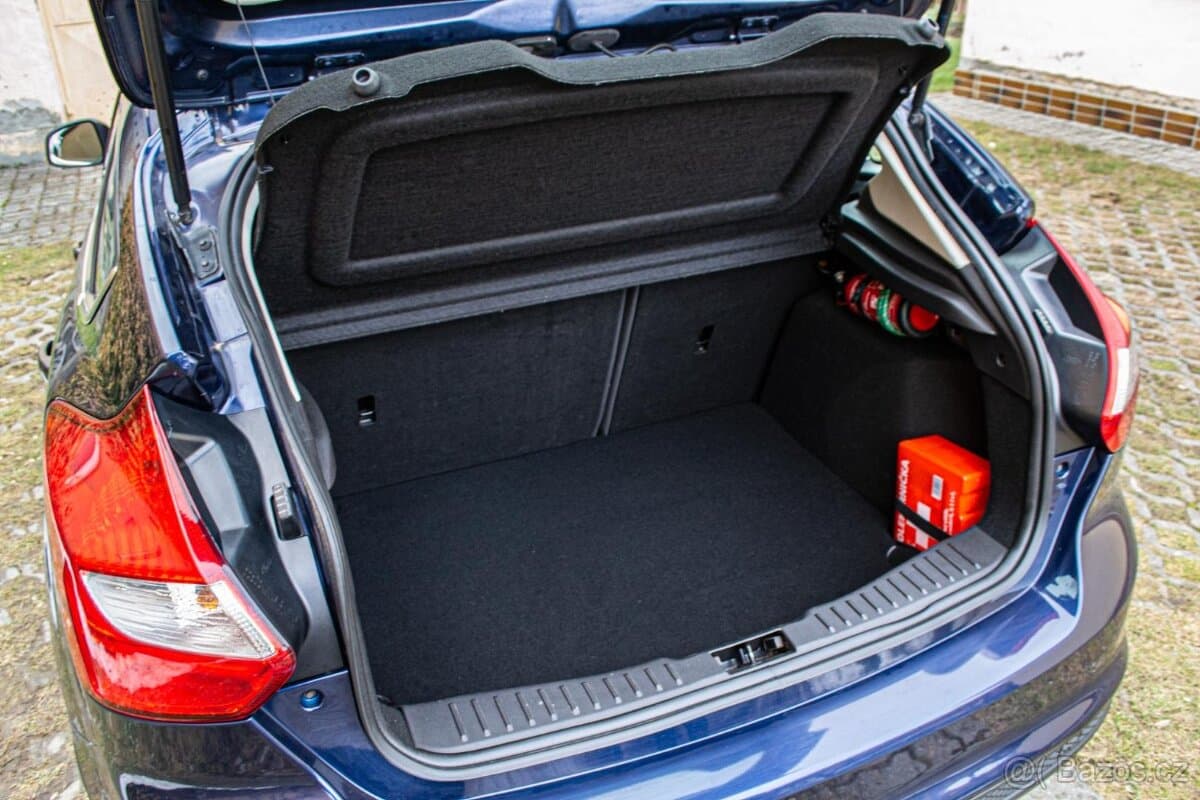 2012 Ford FOCUS - 20