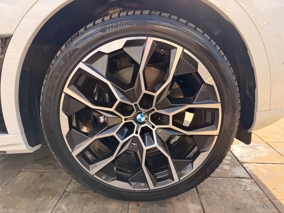2023 BMW X7 - 20