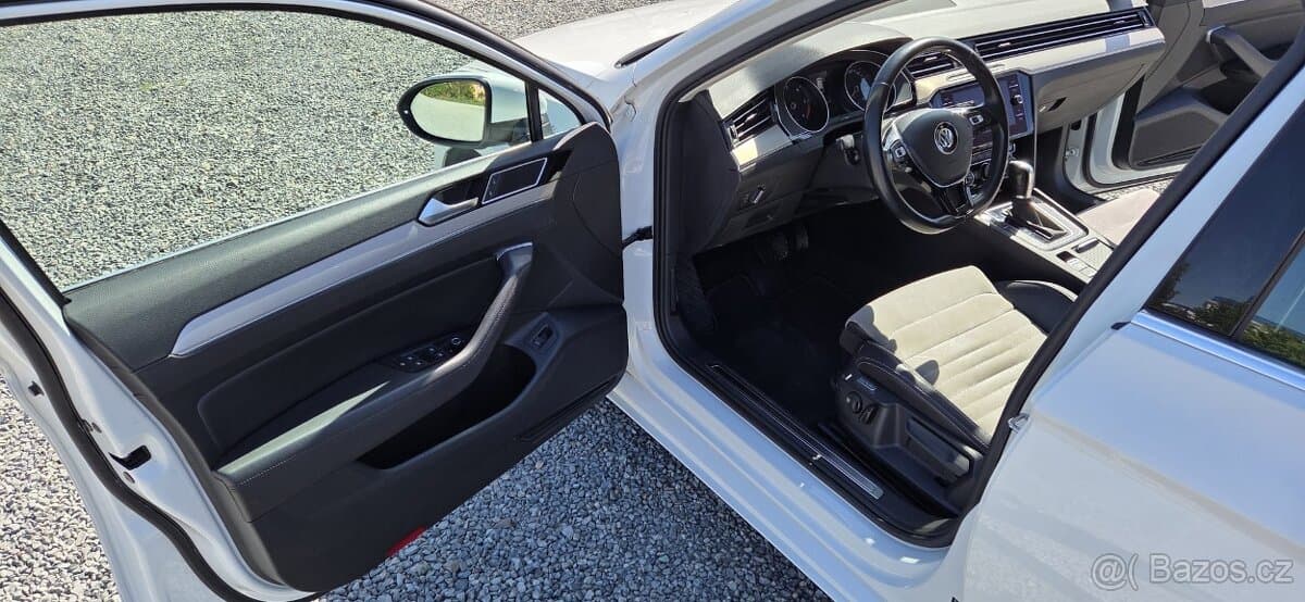 2019 Volkswagen PASSAT - 20