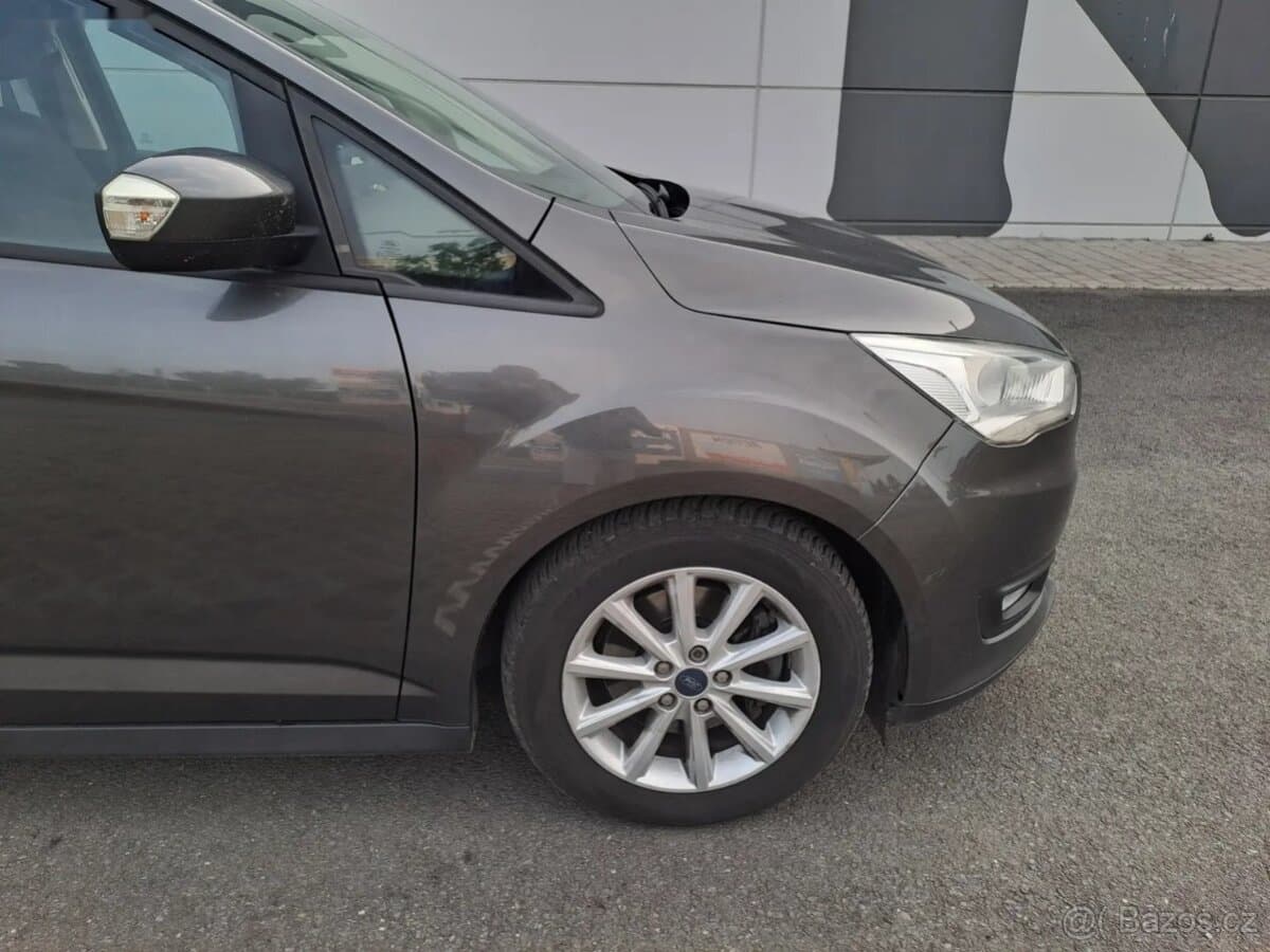 2015 Ford C-MAX - 20