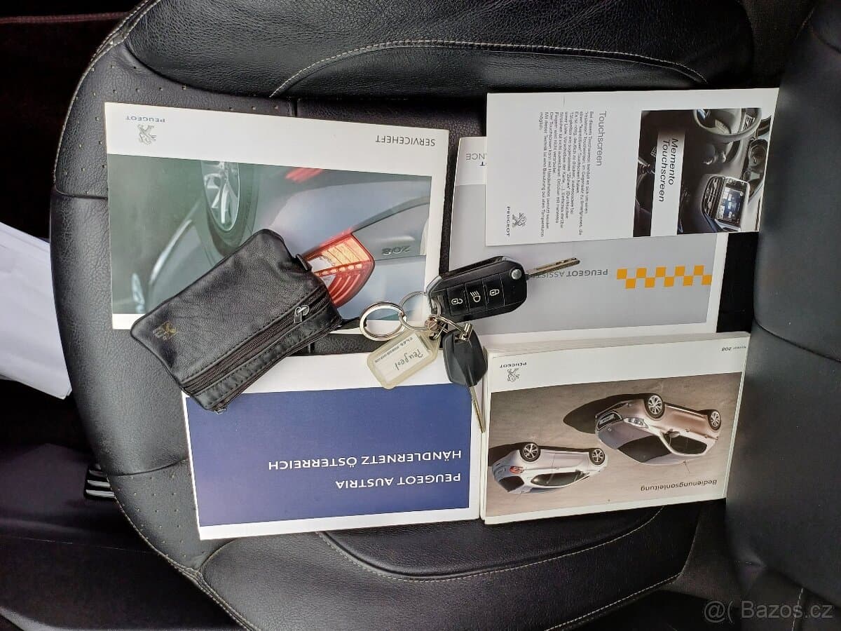 2012 Peugeot 208 - 20