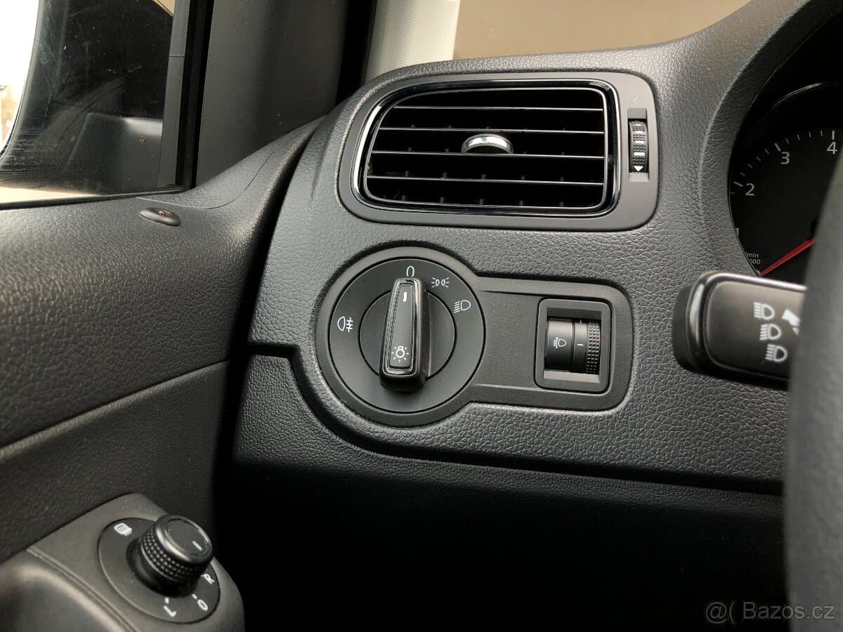 2017 Volkswagen POLO - 20