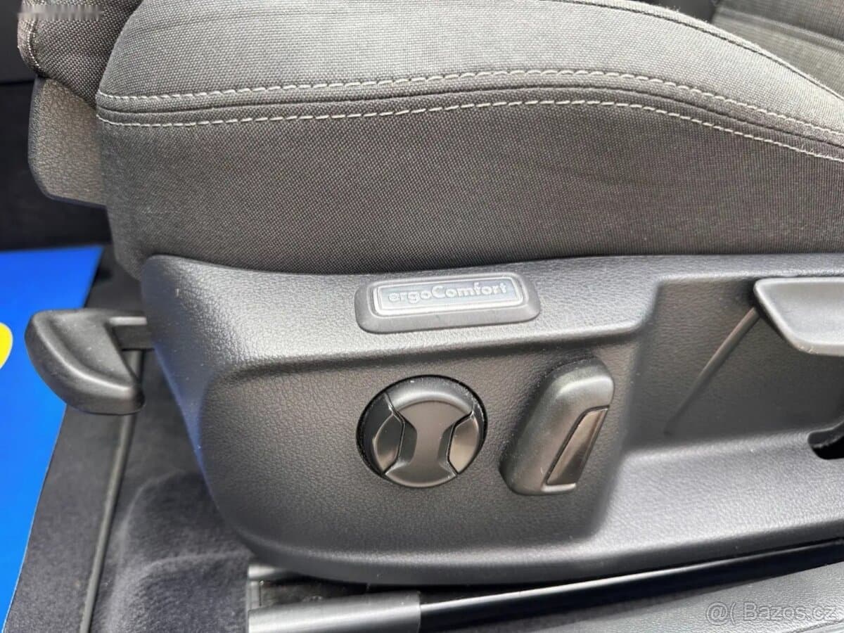 2015 Volkswagen PASSAT - 20