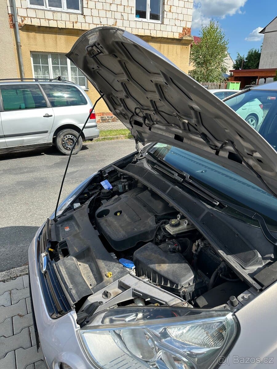 2011 Ford S-MAX - 20