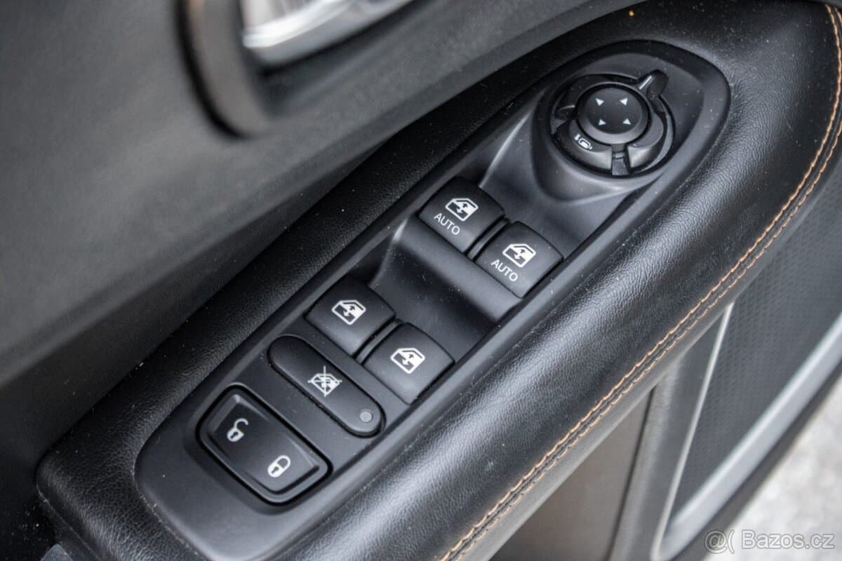 2020 Jeep COMPASS - 20