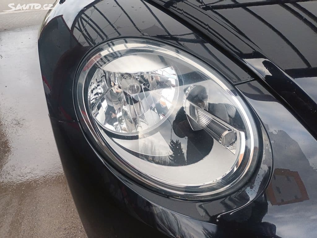 2013 Volkswagen BEETLE - 20