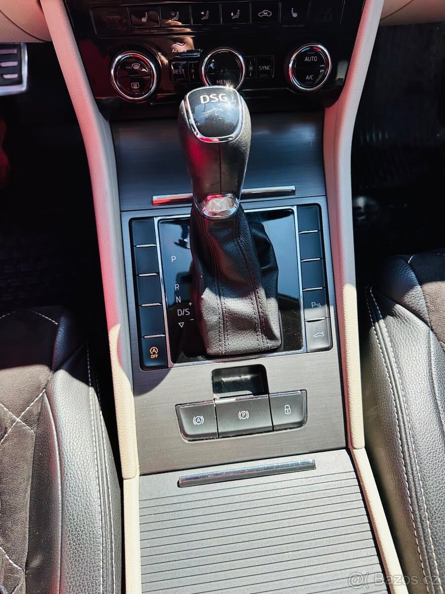 2020 Škoda SUPERB - 20