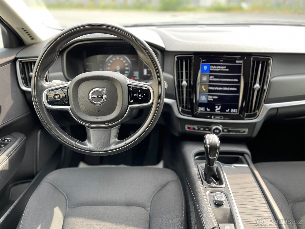 2017 Volvo V90 - 20
