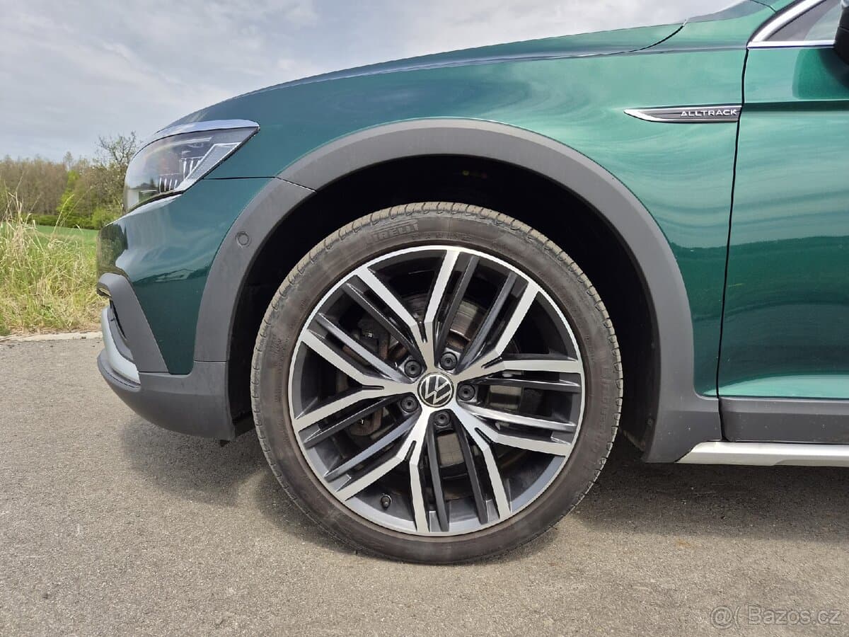 2020 Volkswagen PASSAT - 20