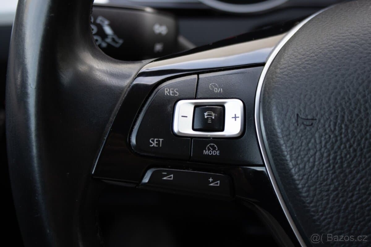 2015 Volkswagen PASSAT - 20