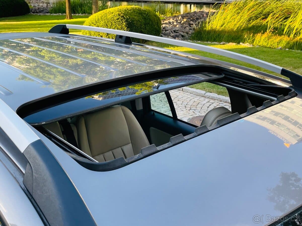 2011 Volvo XC90 - 20