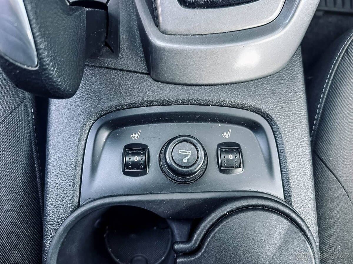 2013 Ford FOCUS - 20